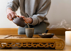 La Cérémonie du thé : rencontre entre esthétisme, méditation et dégustation